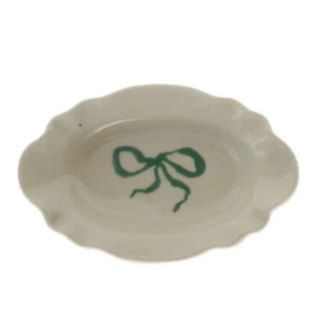 Scalloped Dish with Bow