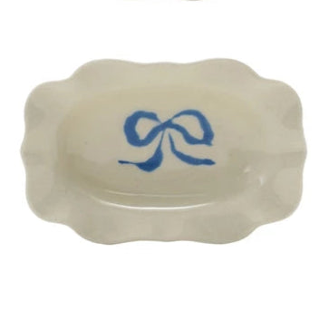 Scalloped Dish with Bow